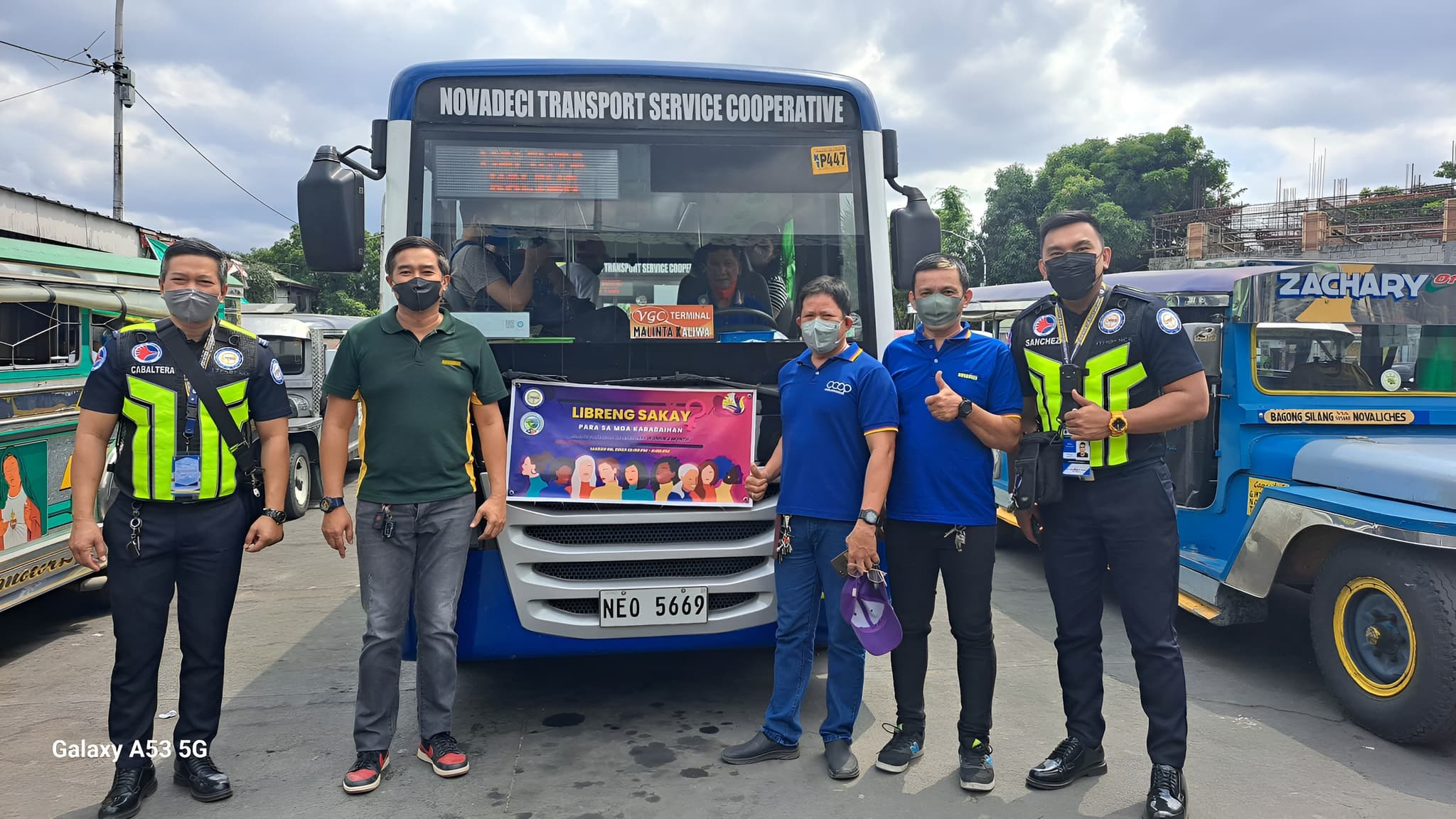 NOVADECI Transport Service Cooperative bus with Libreng Sakay para sa mga Kababaihan banner